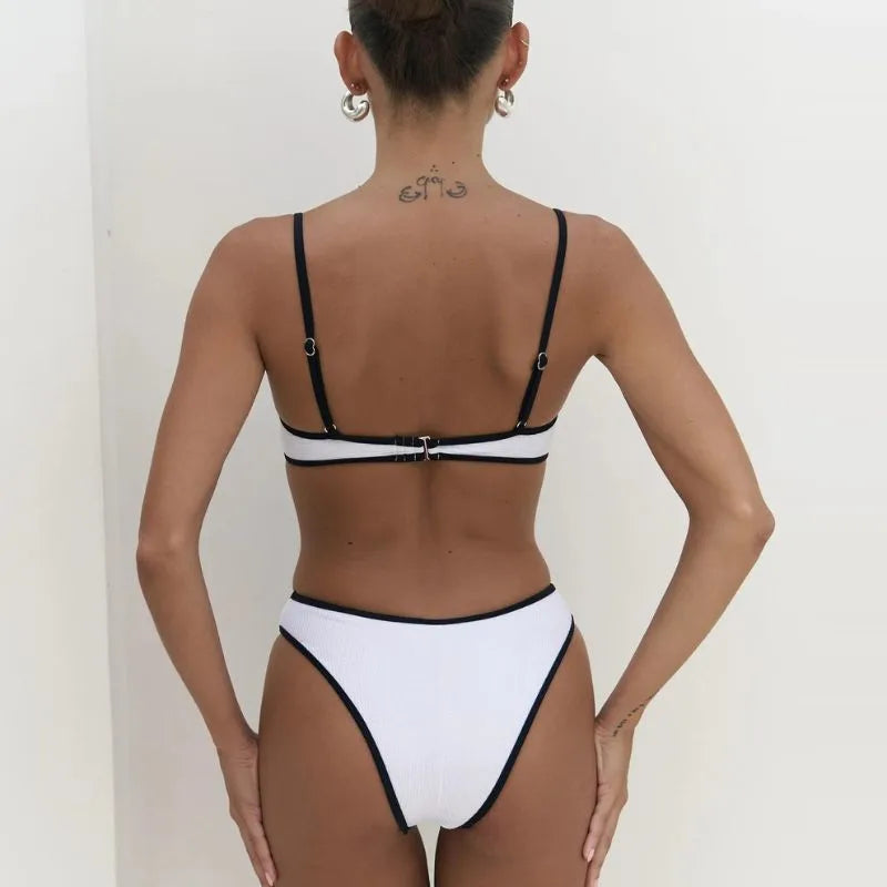 Biquíni Calypso branco premium - Proteção UV e conforto superior