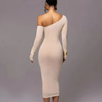 Vestido Diamora bege - Mangas longas e caimento reto elegante
