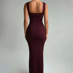 Vestido Silveri prata - Modelagem fina e silhueta alongada