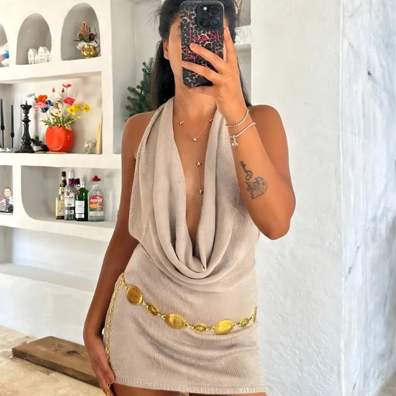 Vestido para festas, beach clubs e momentos especiais.